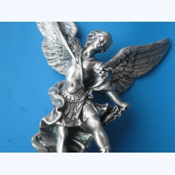 Figura-statuetka Św.Michała Archanioła z metalu 22 cm.Wersja Lux
